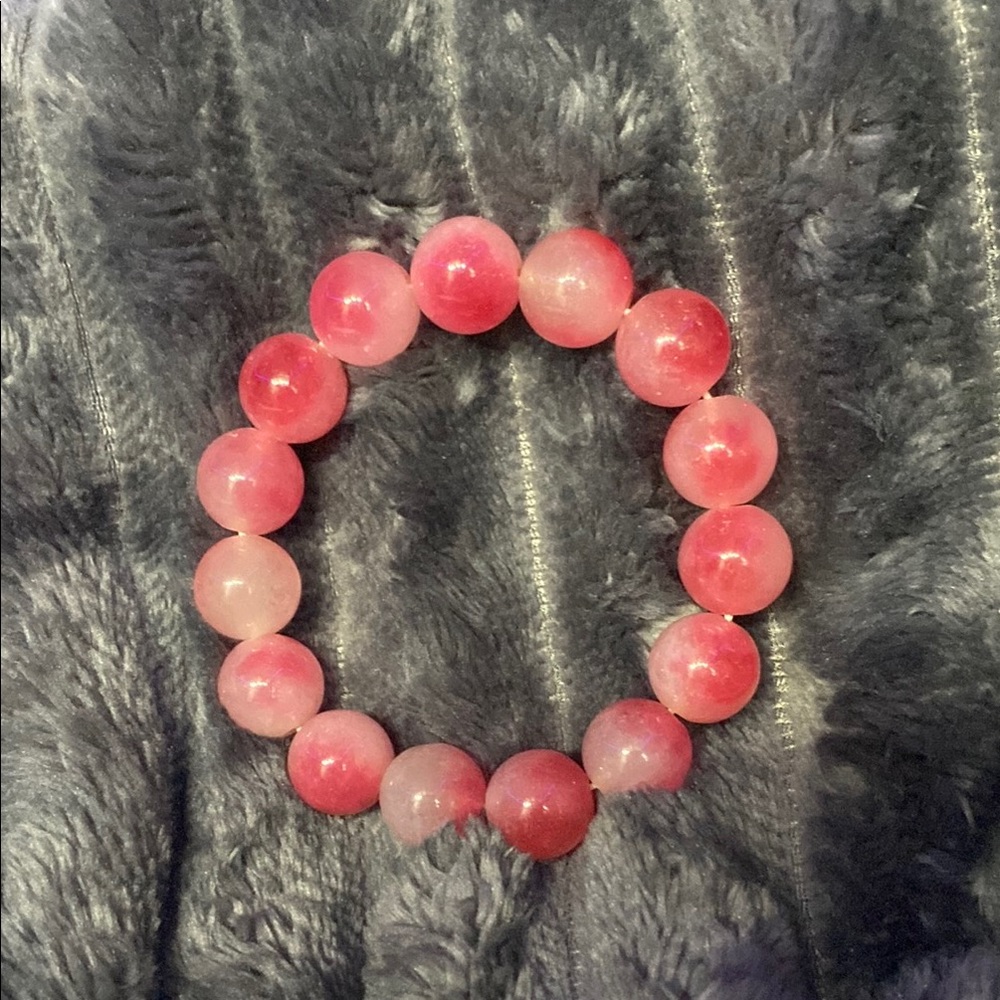 Elegant Pink and White Jade Beaded Bracelet